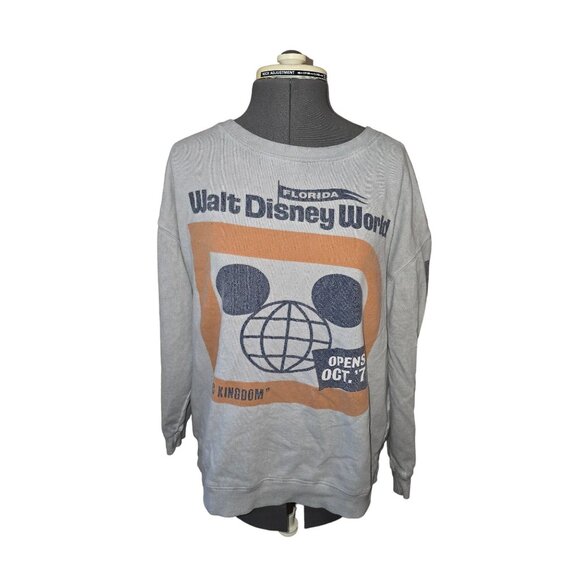 Walt Disney World Vault Collection Mickey Sweatshirt Medium - Picture 1 of 3